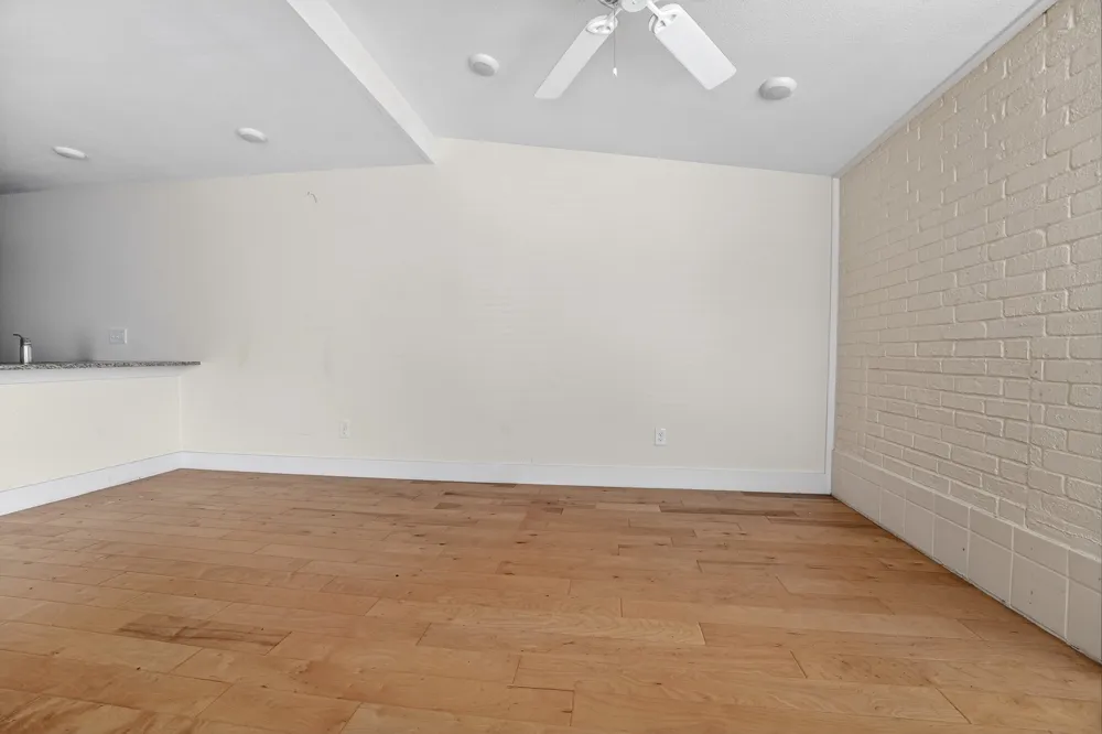 909 Reinli Street #240 Austin, TX 78751