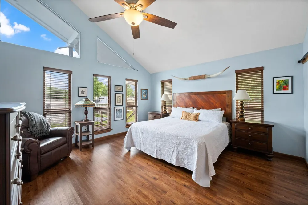 371 E Woodland Shores Drive Point Blank, TX 77364