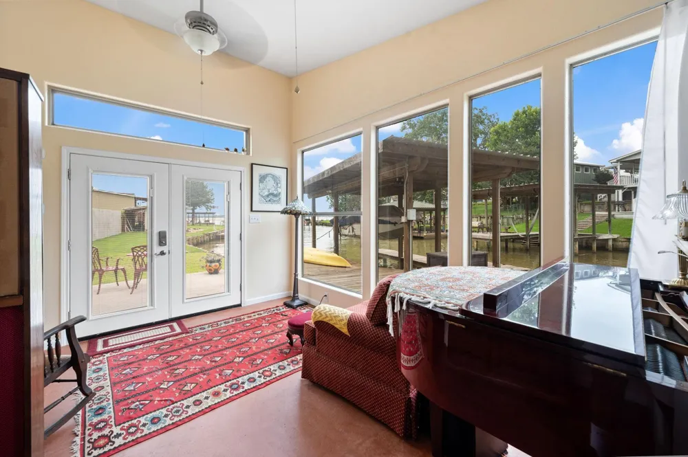 371 E Woodland Shores Drive Point Blank, TX 77364