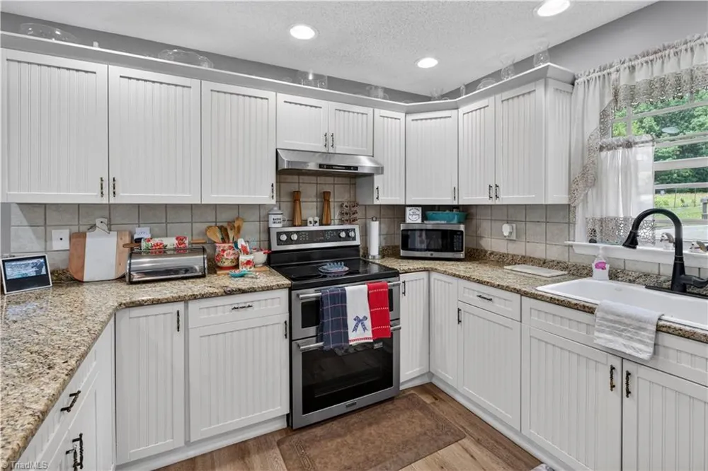 4630 Fern Creek Drive Tobaccoville, NC 27050