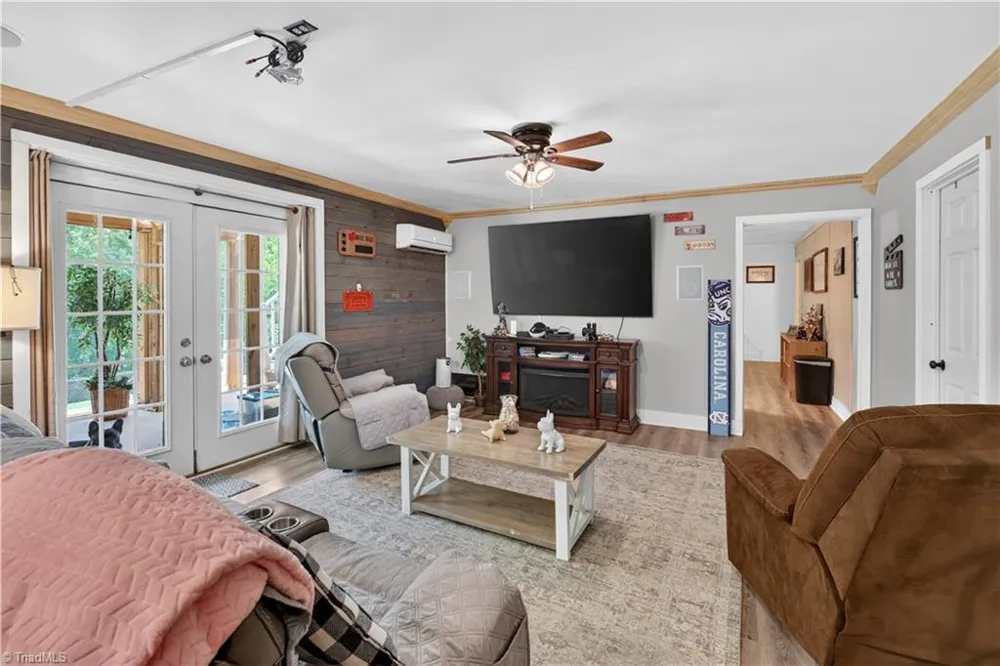 4630 Fern Creek Drive Tobaccoville, NC 27050