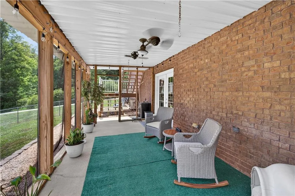 4630 Fern Creek Drive Tobaccoville, NC 27050