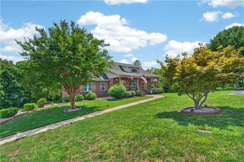 4630 Fern Creek Drive Tobaccoville, NC 27050