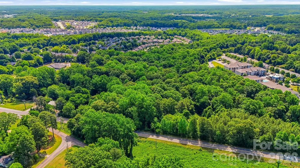 1321 Mecklenburg Highway Mooresville, NC 28115