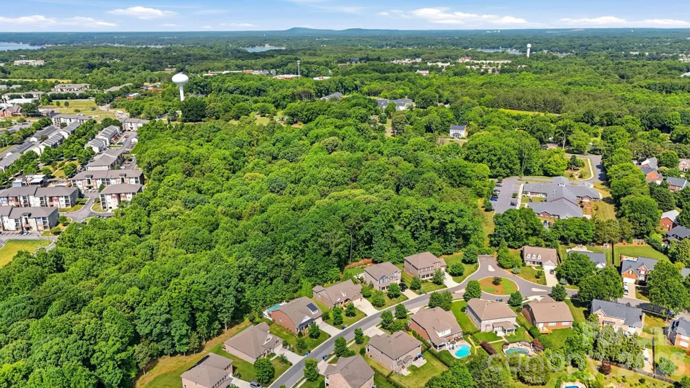 1321 Mecklenburg Highway Mooresville, NC 28115
