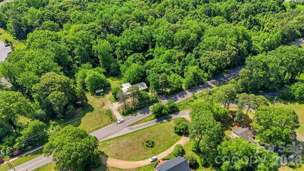 1321 Mecklenburg Highway Mooresville, NC 28115
