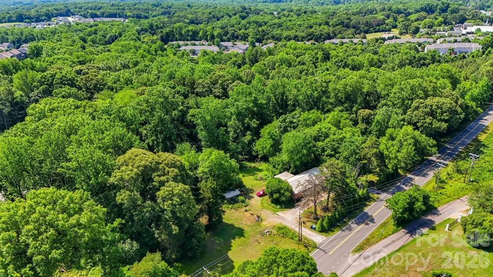 1321 Mecklenburg Highway Mooresville, NC 28115