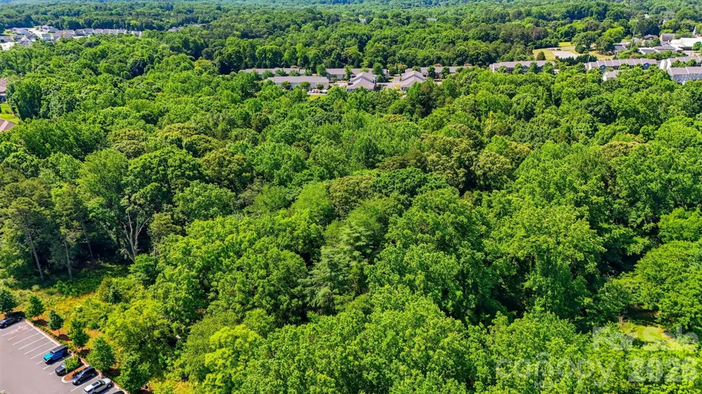 1321 Mecklenburg Highway Mooresville, NC 28115