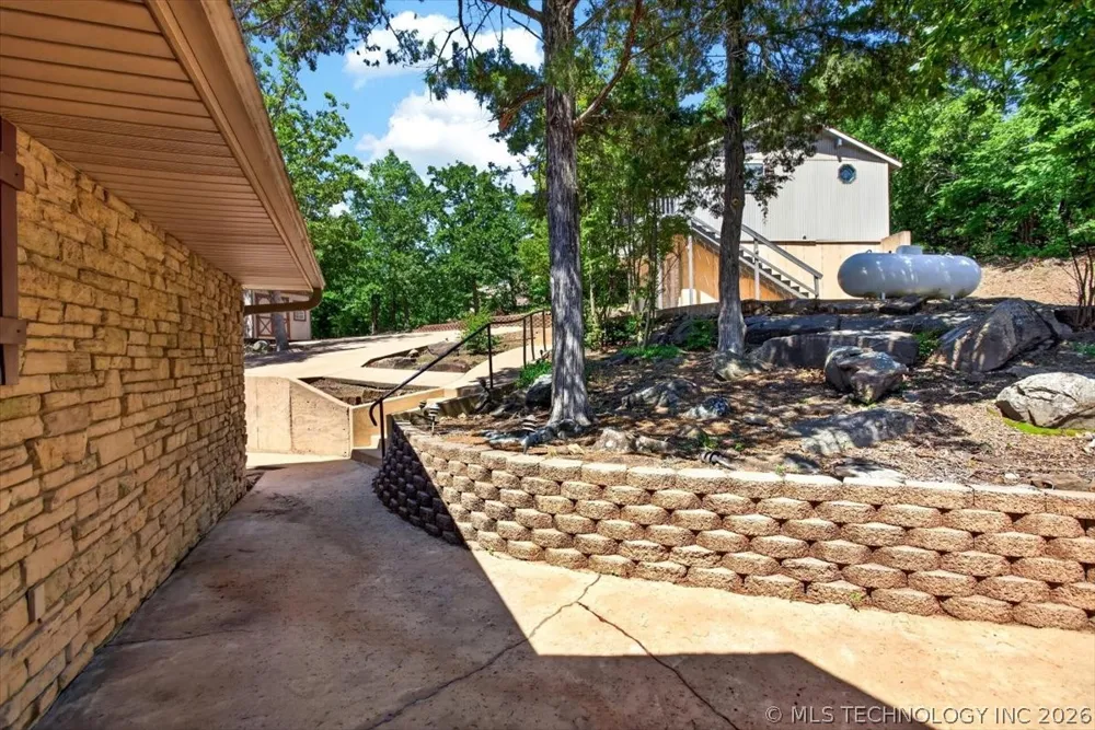 216 Three Nations Drive Stigler, OK 74462