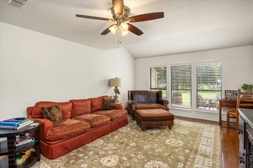4407 Overlook Court Granbury, TX 76049