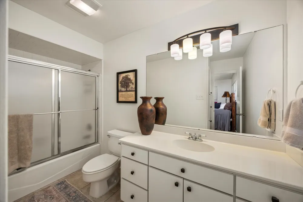 4407 Overlook Court Granbury, TX 76049