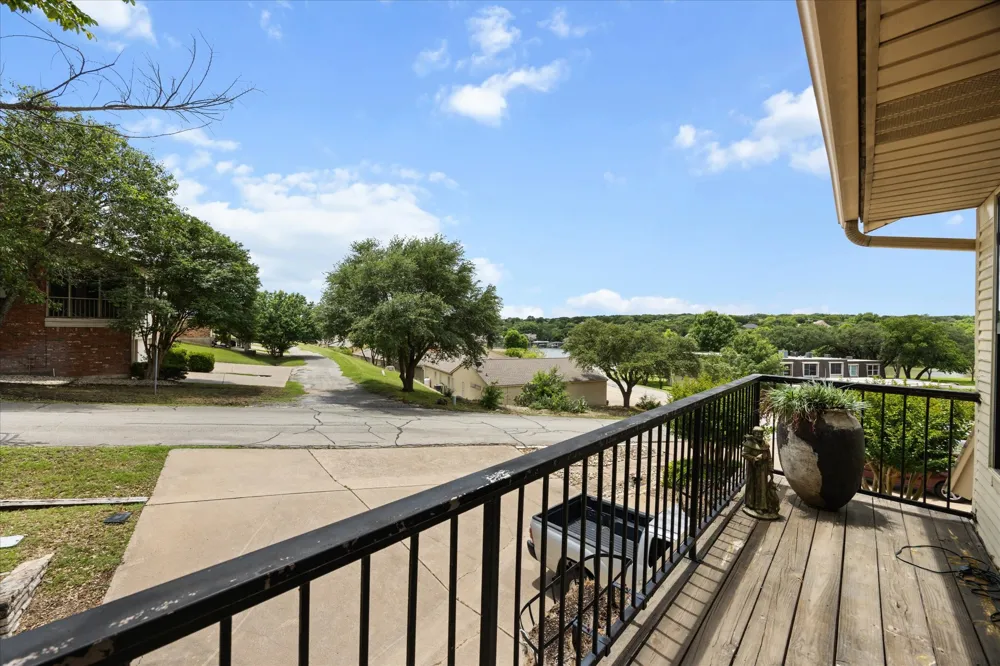 4407 Overlook Court Granbury, TX 76049
