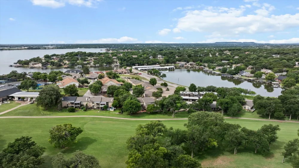 4407 Overlook Court Granbury, TX 76049