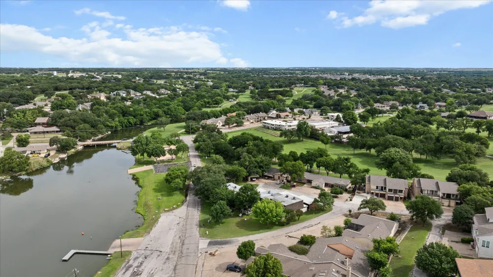 4407 Overlook Court Granbury, TX 76049