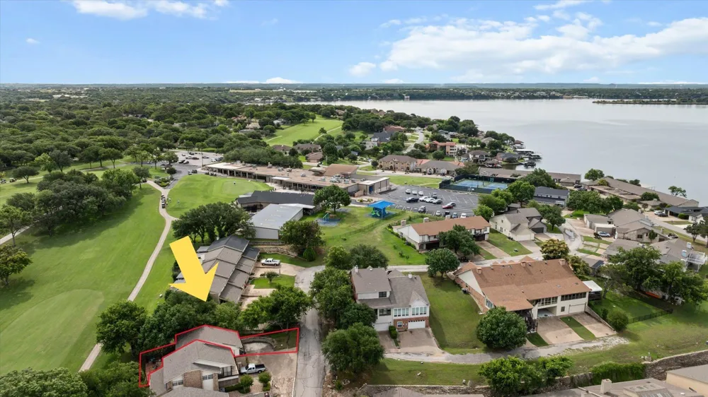 4407 Overlook Court Granbury, TX 76049