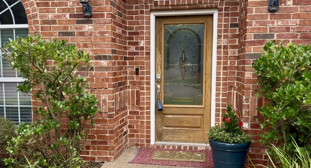 924 Lands End Cove Hewitt, TX 76643
