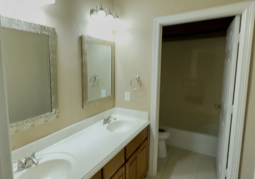 924 Lands End Cove Hewitt, TX 76643