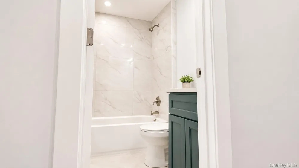 18 Merrick Road Shirley, NY 11967