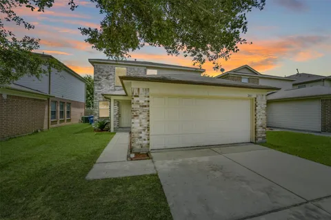2811 Packard Elm Street