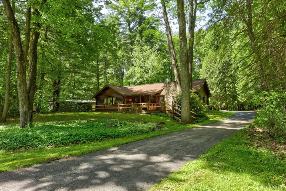 3814 S Towerline Road Bridgeport Charter Township, MI 48722