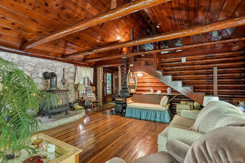 3814 S Towerline Road Bridgeport Charter Township, MI 48722