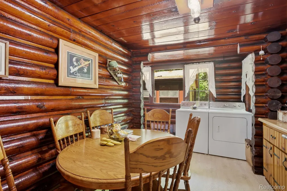3814 S Towerline Road Bridgeport Charter Township, MI 48722