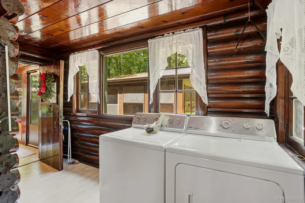 3814 S Towerline Road Bridgeport Charter Township, MI 48722