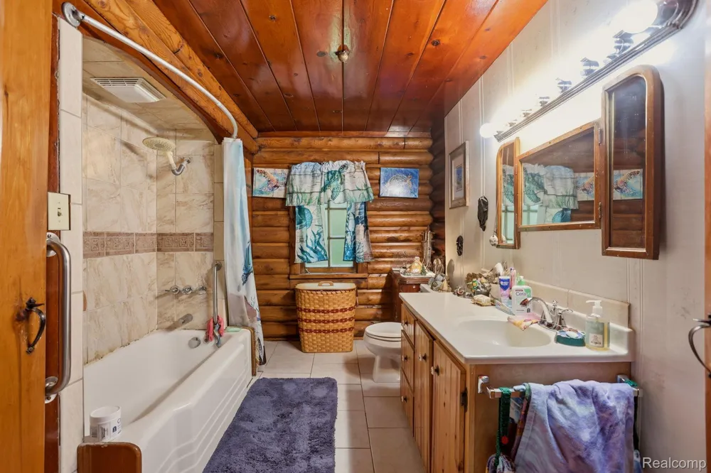 3814 S Towerline Road Bridgeport Charter Township, MI 48722