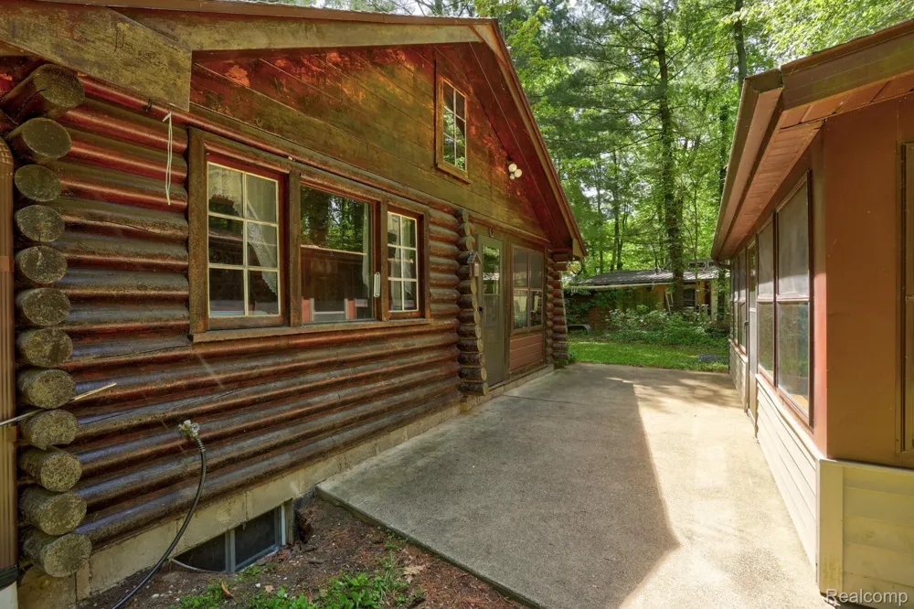 3814 S Towerline Road Bridgeport Charter Township, MI 48722