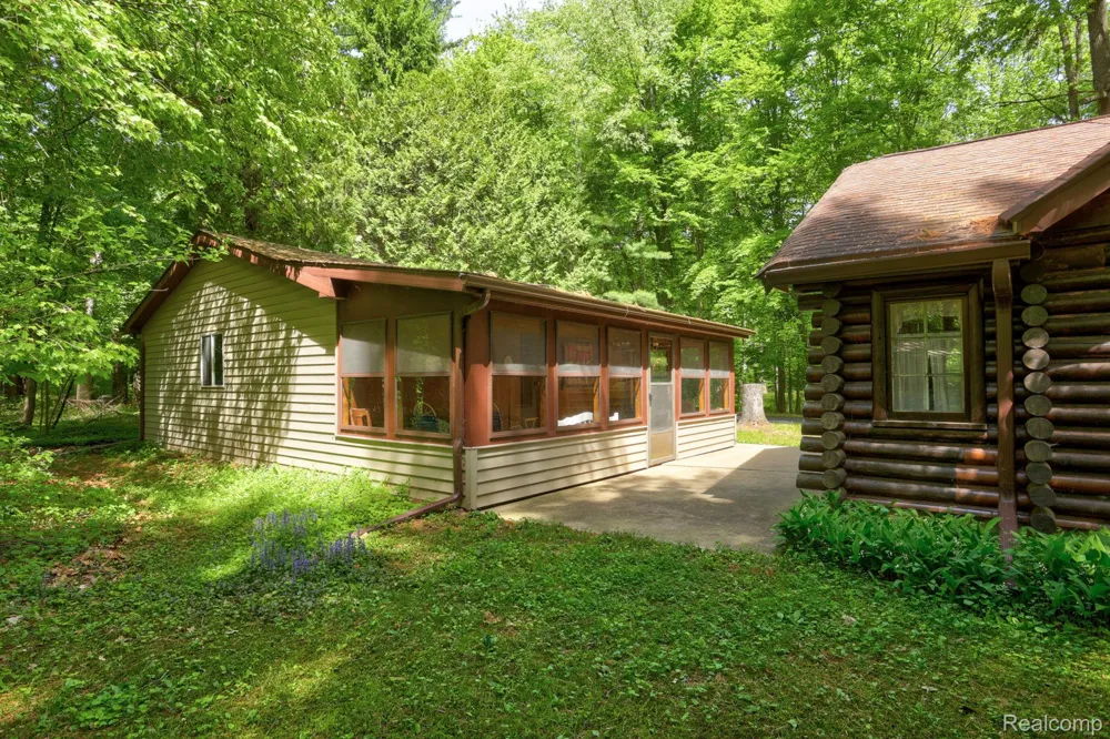 3814 S Towerline Road Bridgeport Charter Township, MI 48722