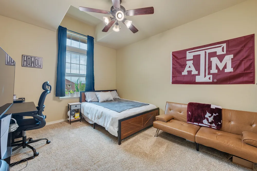 405 Momma Bear Drive College Station, TX 77845