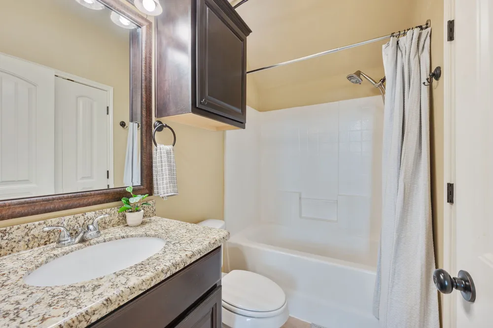 405 Momma Bear Drive College Station, TX 77845