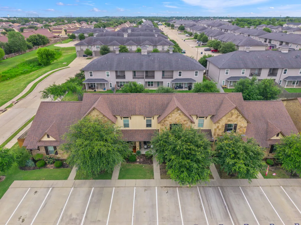 405 Momma Bear Drive College Station, TX 77845