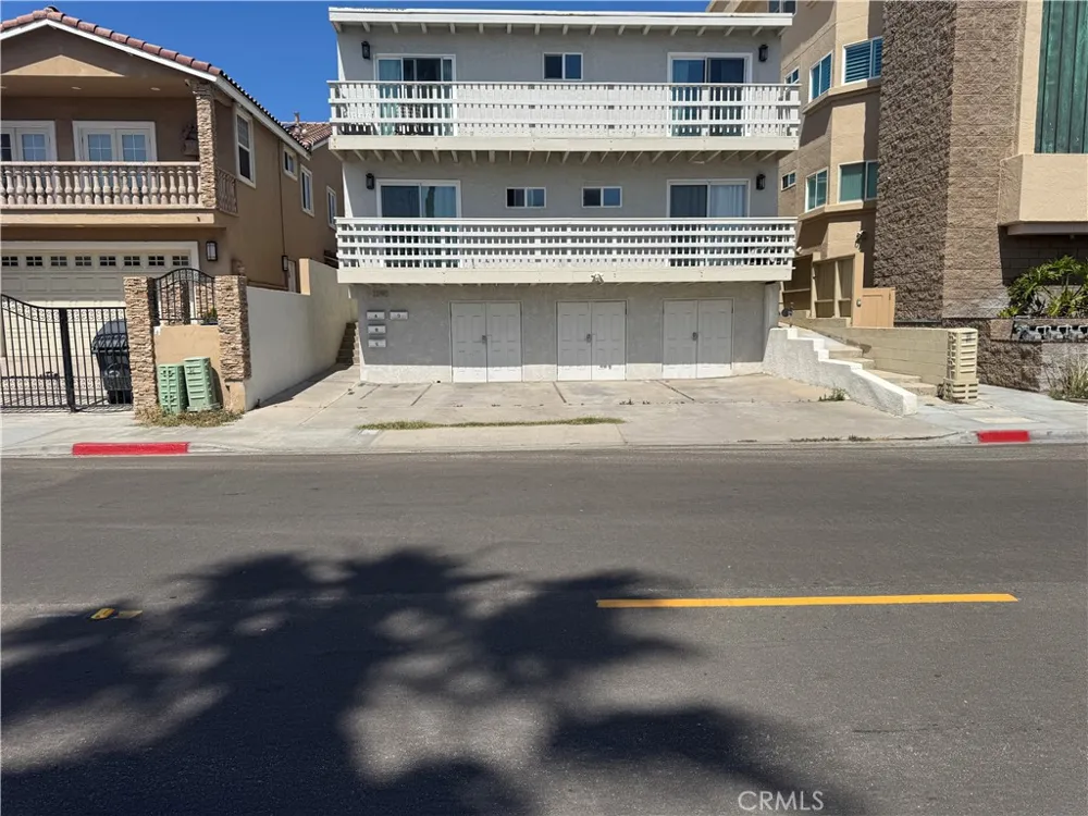 1398 Seacoast #C Imperial Beach, CA 91932