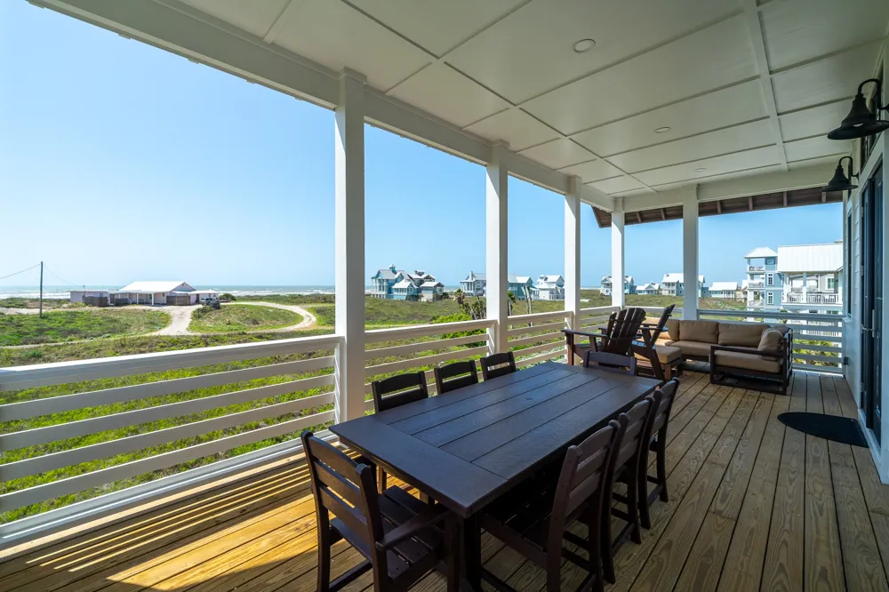 165 Triton Lane Port Aransas, TX 78373