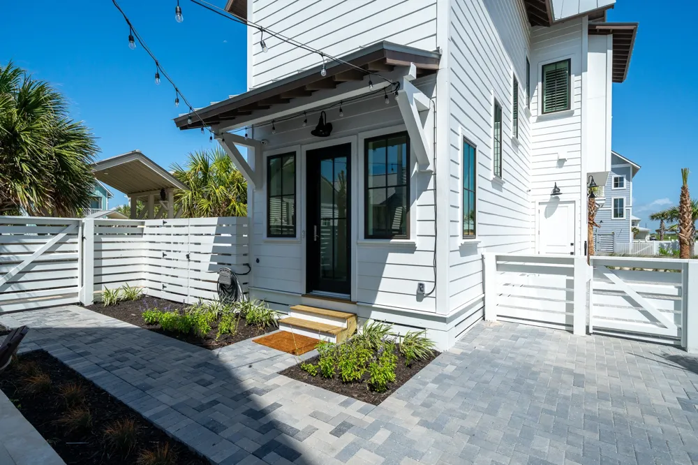 165 Triton Lane Port Aransas, TX 78373