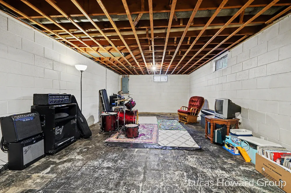1365 Sumac Street Muskegon, MI 49445