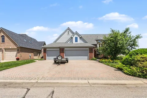 10368 Saint John Drive