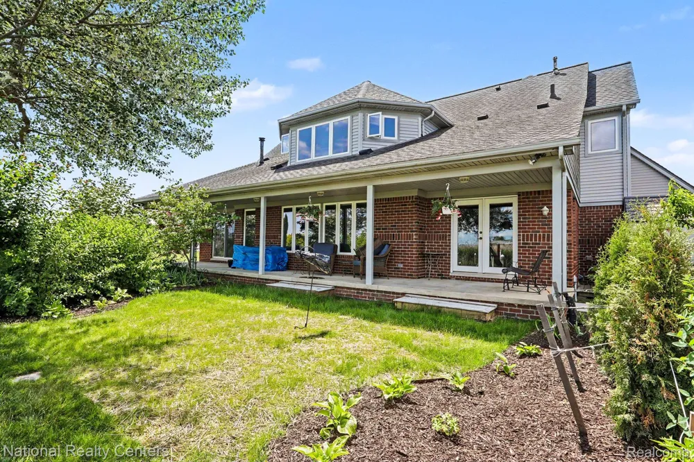 10368 Saint John Drive Algonac City, MI 48001