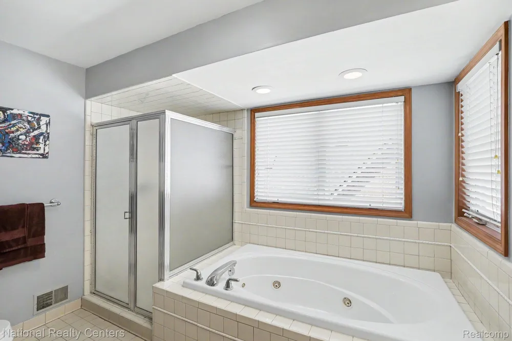 10368 Saint John Drive Algonac City, MI 48001