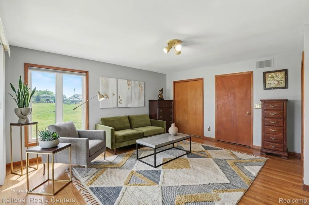 10368 Saint John Drive Algonac City, MI 48001