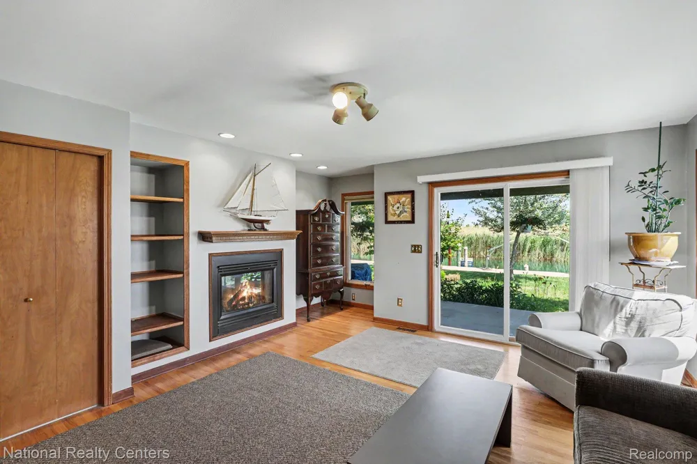 10368 Saint John Drive Algonac City, MI 48001