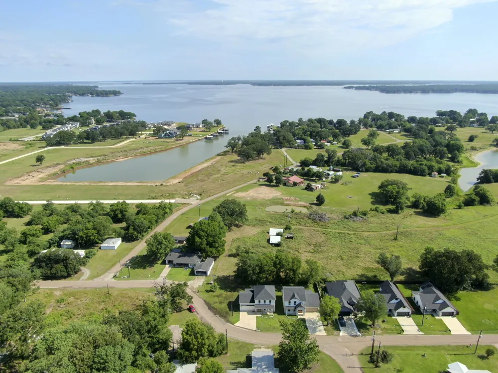 1995 Lakeview Drive Kemp, TX 75143