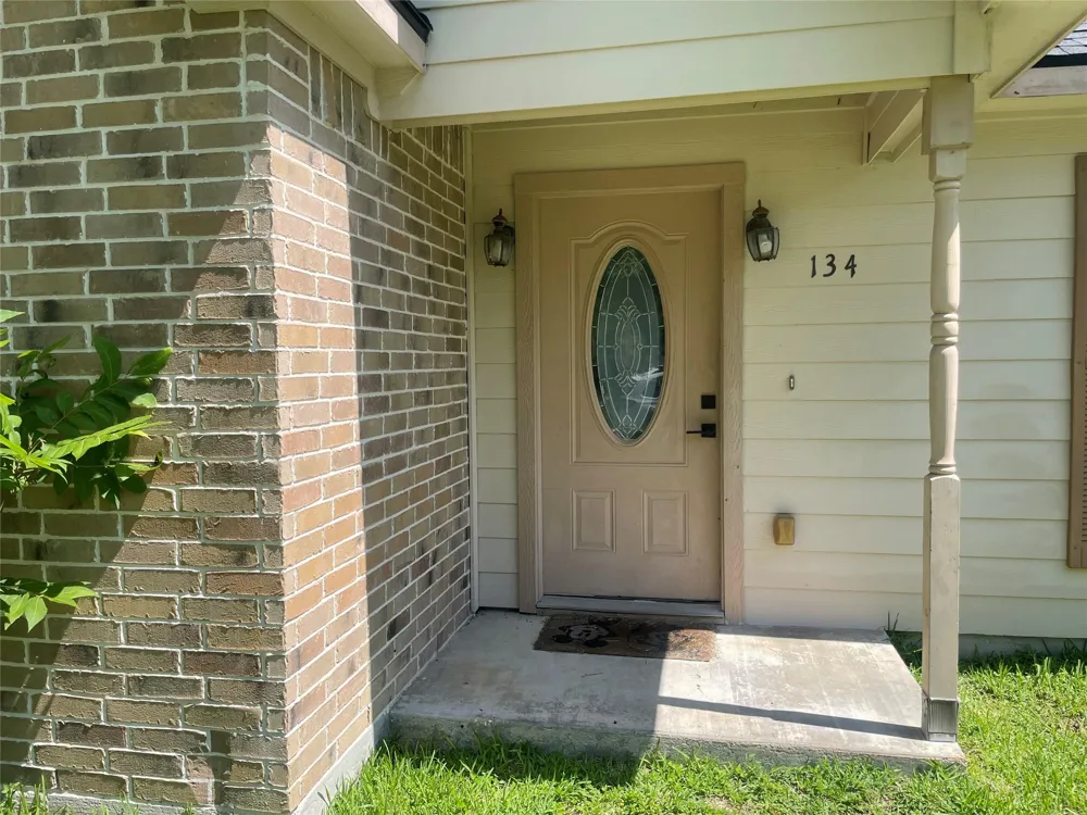 134 Bay Shore Drive La Porte, TX 77571