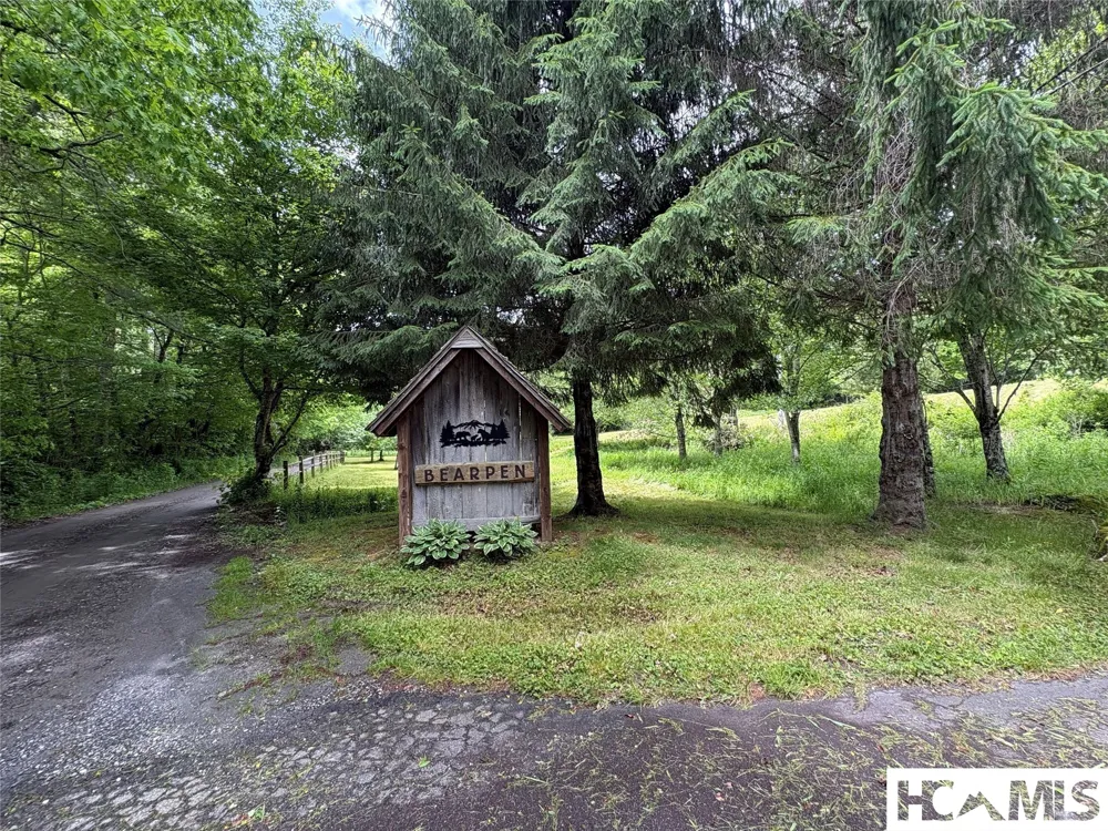 LT 22 Hibernation Place Cullowhee, NC 28723