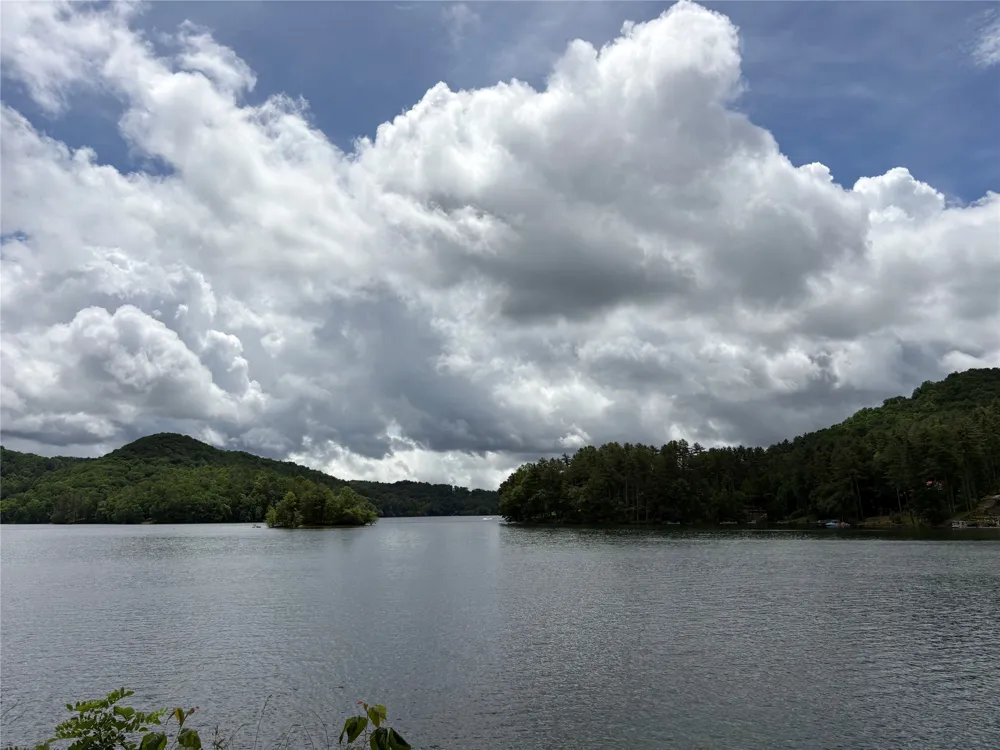 LT 22 Hibernation Place Cullowhee, NC 28723