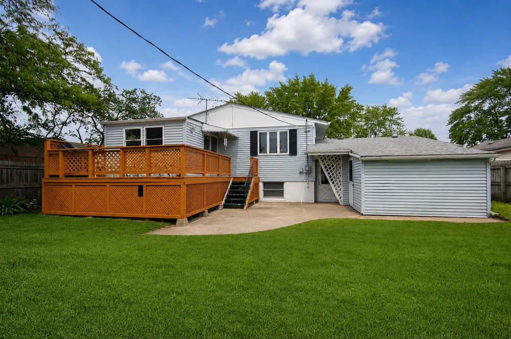 9502 Forrest Drive Highland, IN 46322