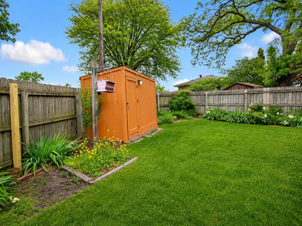 9502 Forrest Drive Highland, IN 46322