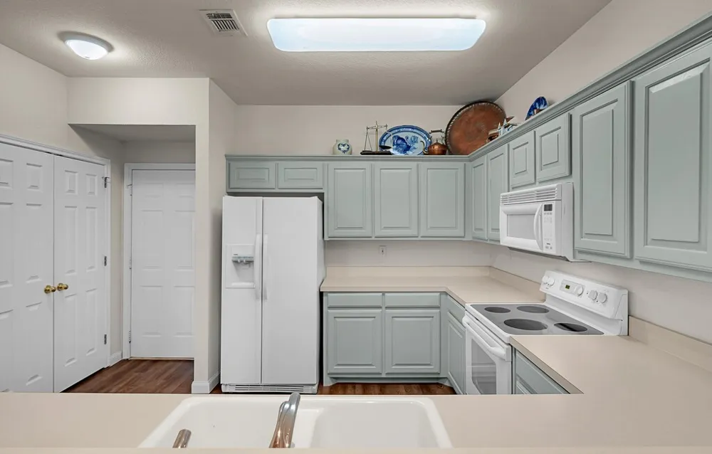 27095 Meadowmore Court #402 Whitney, TX 76692
