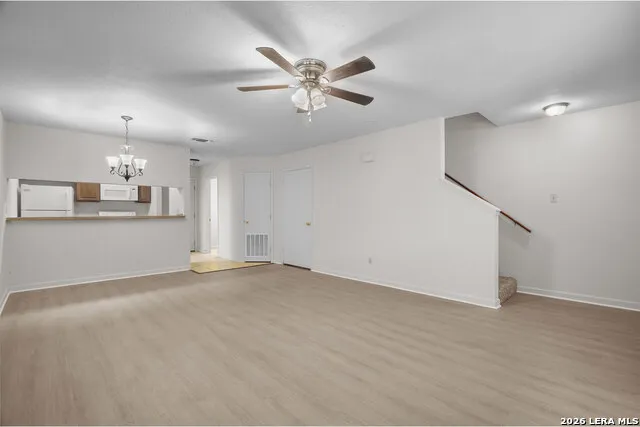 550 Dukeway Universal City, TX 78148